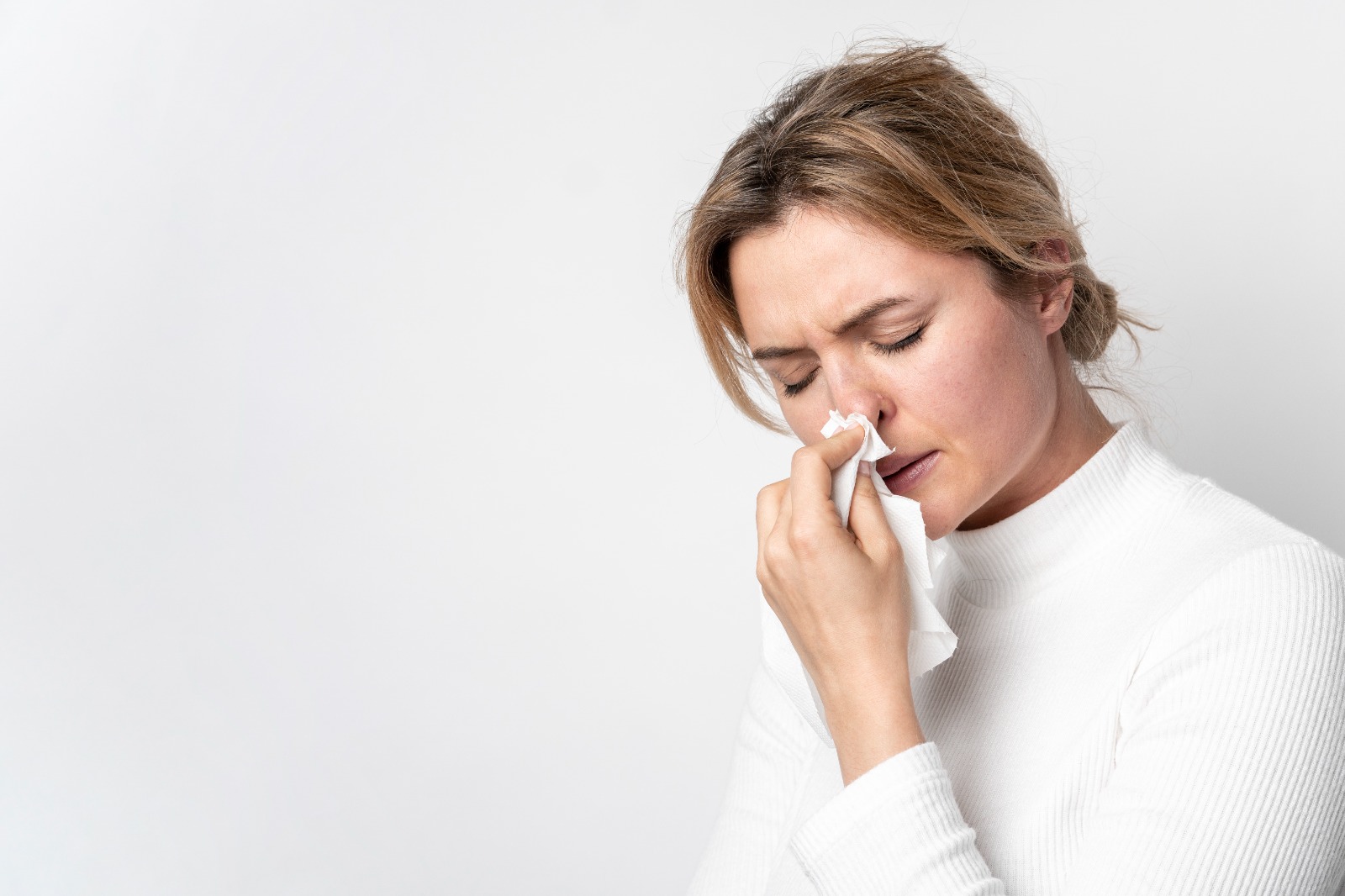 You are currently viewing Chronic Sinusitis Symptoms: When a Blocked Nose Is More Than Just a Cold